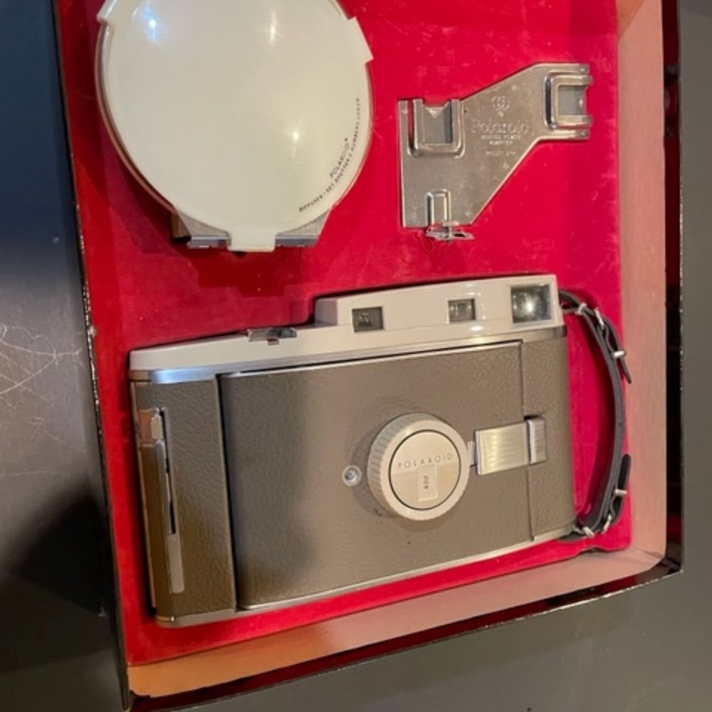 Polaroid 800 Land Camera, produced between 1957 and 1962